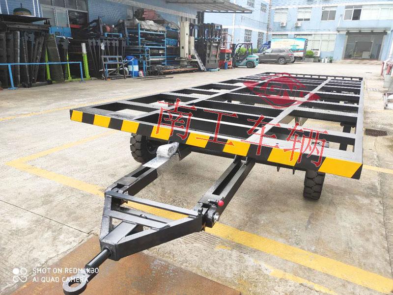 8吨骨架式华体会手机在线官网-华体会（中国） 无动全挂车