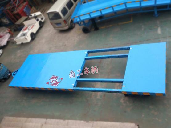 平板车 15吨伸缩型华体会手机在线官网-华体会（中国）