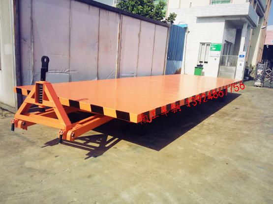 10吨华体会手机在线官网-华体会（中国） 8个实心胎全挂车