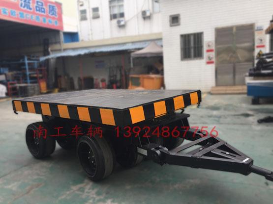 非标定制30吨重型8轮华体会手机在线官网-华体会（中国）