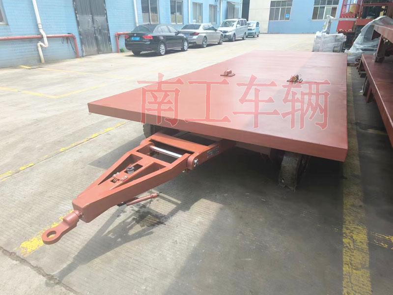 3.5吨华体会手机在线官网-华体会（中国） 拼接款牵引平板车