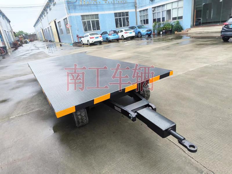 6吨牵引华体会手机在线官网-华体会（中国） 工业全挂拖车