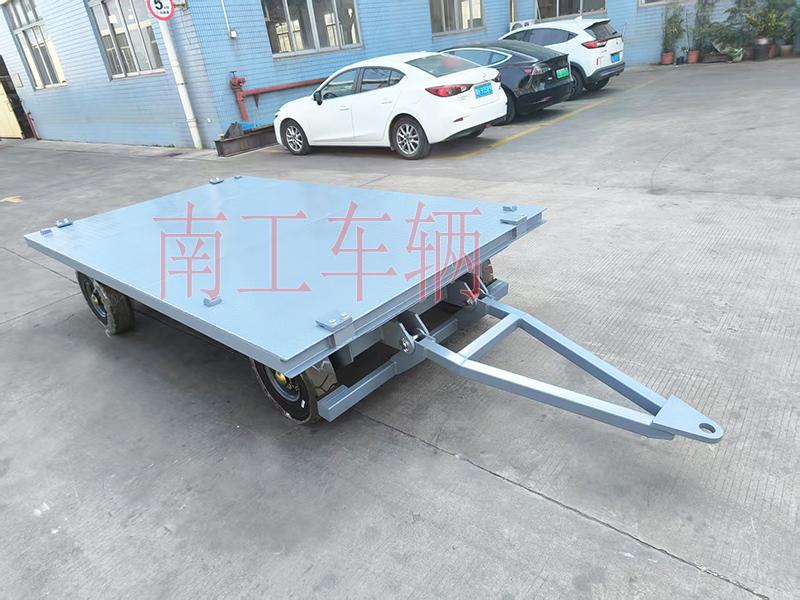 3吨小型牵引华体会手机在线官网-华体会（中国） 全挂车